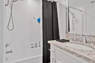 2423 Deodar, Santa Ana, CA 92705 - Photo 13