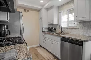 2423 Deodar, Santa Ana, CA 92705 - Photo 7