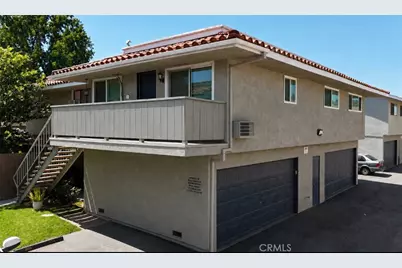 2423 Deodar, Santa Ana, CA 92705 - Photo 17