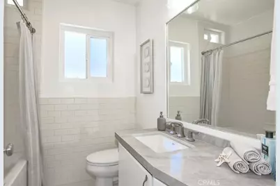 1876 Petaluma Avenue, Long Beach, CA 90815 - Photo 19
