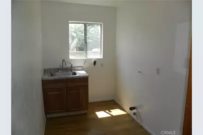 4611 Leonis, Commerce, CA 90040 - Photo 15