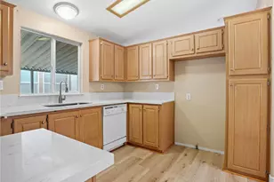 24200 Walnut Street, Torrance, CA 90501 - Photo 11