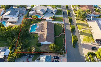 10131 Verde Lomas, Villa Park, CA 92861 - Photo 5
