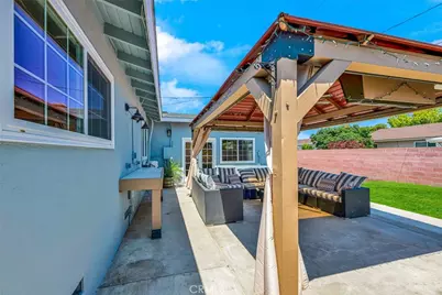 2137 W Cris Avenue, Anaheim, CA 92804 - Photo 47
