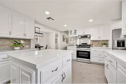 2137 W Cris Avenue, Anaheim, CA 92804 - Photo 23