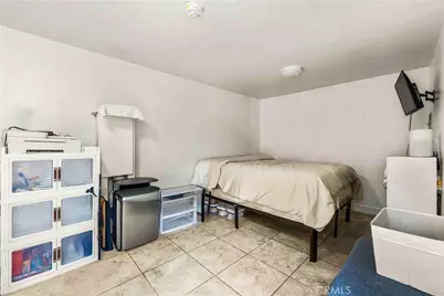 1012 Vina, Long Beach, CA 90813 - Photo 13