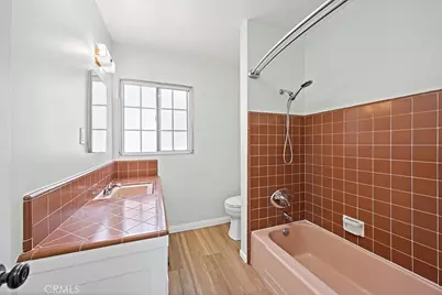 1015 E Ocean Boulevard #12, Long Beach, CA 90802 - Photo 9