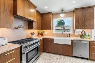2410 W Broadway, Anaheim, CA 92804 - Photo 13