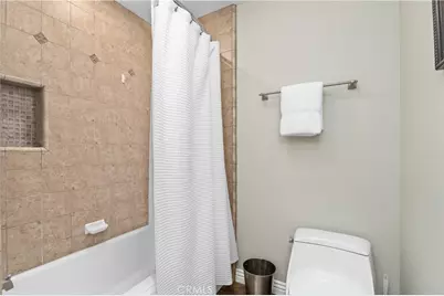 4589 Hazelnut Avenue, Seal Beach, CA 90740 - Photo 25
