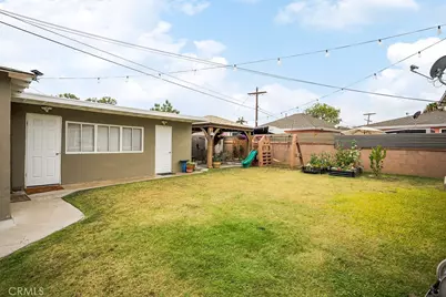 810 E 118th Street, Los Angeles, CA 90059 - Photo 31