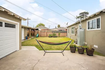 810 E 118th Street, Los Angeles, CA 90059 - Photo 29