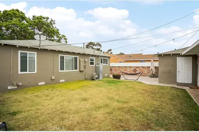 810 E 118th Street, Los Angeles, CA 90059 - Photo 35