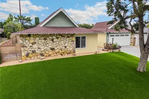 5255 E Bergh Dr, Anaheim, CA 92807 - Photo 21