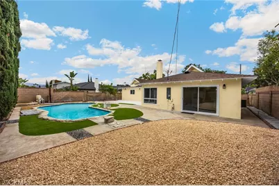 5255 E Bergh Drive, Anaheim, CA 92807 - Photo 15