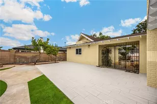 5255 E Bergh Dr, Anaheim, CA 92807 - Photo 21