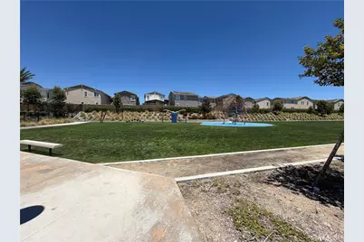 16571 Wyndham #11, Fontana, CA 92336 - Photo 17