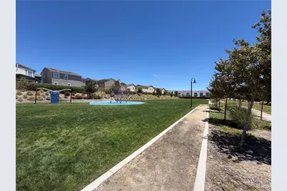 16571 Wyndham #11, Fontana, CA 92336 - Photo 15