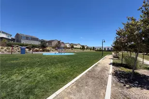 16571 Wyndham, Fontana, CA 92336 - Photo 15