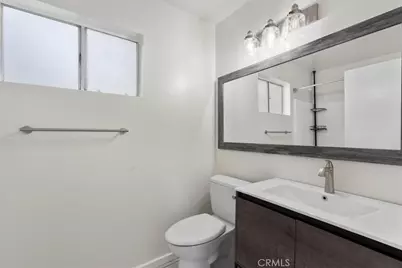 445 W 6th, Long Beach, CA 90802 - Photo 17