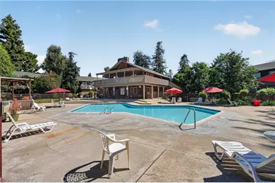 1062 A Cabrillo Park #D, Santa Ana, CA 92701 - Photo 17