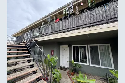 17392 Keelson, Huntington Beach, CA 92647 - Photo 5