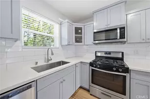 1233 W 39th, Los Angeles, CA 90037 - Photo 23