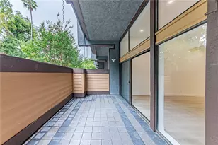 421 S Van Ness, Los Angeles, CA 90020 - Photo 19