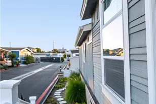 9850 Garfield Ave, Huntington Beach, CA 92646 - Photo 31