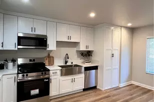 171 Racquet Club Dr, Compton, CA 90220 - Photo 3