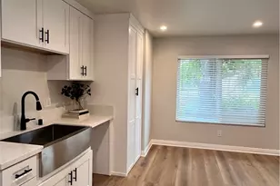 171 Racquet Club Dr, Compton, CA 90220 - Photo 7