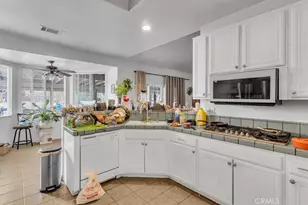 12008 Sierra Vista, Phelan, CA 92371 - Photo 9
