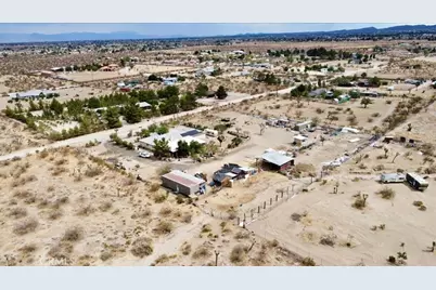 12008 Sierra Vista, Phelan, CA 92371 - Photo 27