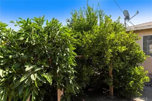 2725 Adriatic Ave, Long Beach, CA 90810 - Photo 23