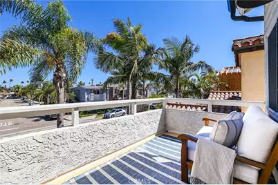205 4th Street, Seal Beach, CA 90740 - Photo 37