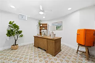 205 4th St, Seal Beach, CA 90740 - Photo 23