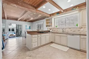 205 4th St, Seal Beach, CA 90740 - Photo 17