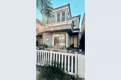422 8th Street, Huntington Beach, CA 92648 - Photo 1