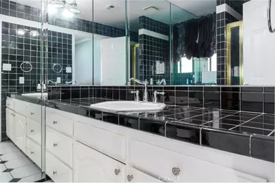 3243 Iredell, Studio City, CA 91604 - Photo 37