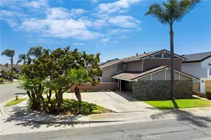 16391 Maruffa Cir, Huntington Beach, CA 92649 - Photo 11