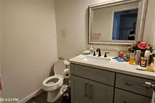 9060 Candlestick Ln, Cypress, CA 90630 - Photo 13