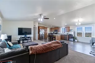 2876 Goss, Phelan, CA 92371 - Photo 11