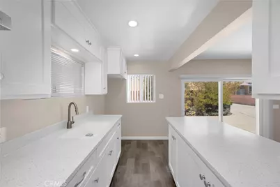 5572 Saint Ann Avenue, Cypress, CA 90630 - Photo 37