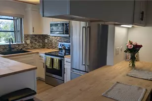 8860 Villa La Jolla Dr, La Jolla, CA 92037 - Photo 15