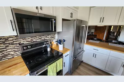 8860 Villa La Jolla Drive #215, La Jolla, CA 92037 - Photo 17