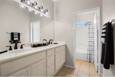 15589 Rockwell Avenue, Fontana, CA 92336 - Photo 17