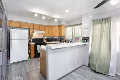 855 Blossomcreek, Corona, CA 92878 - Photo 13