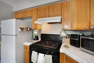 855 Blossomcreek, Corona, CA 92878 - Photo 9
