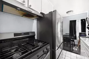 304 N Susan St, Santa Ana, CA 92703 - Photo 13