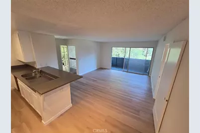 2511 W Sunflower Avenue #J7, Santa Ana, CA 92704 - Photo 3