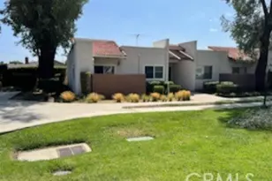 17572 Vandenberg Ln, Tustin, CA 92780 - Photo 17